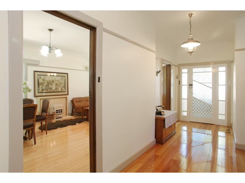 33 Vines Road, Hamlyn Heights VIC 3215