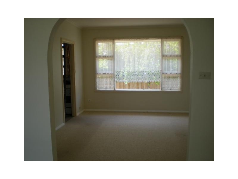 16 Clarke Street, Newtown VIC 3220