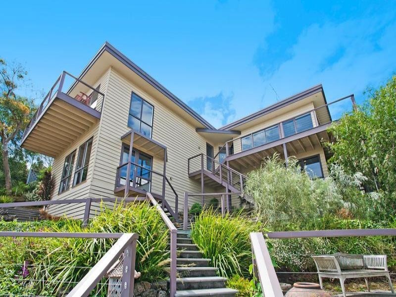 13 Louis Court, Newtown VIC 3220