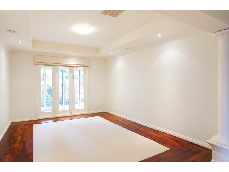 10 Whyte Court, Newtown VIC 3220