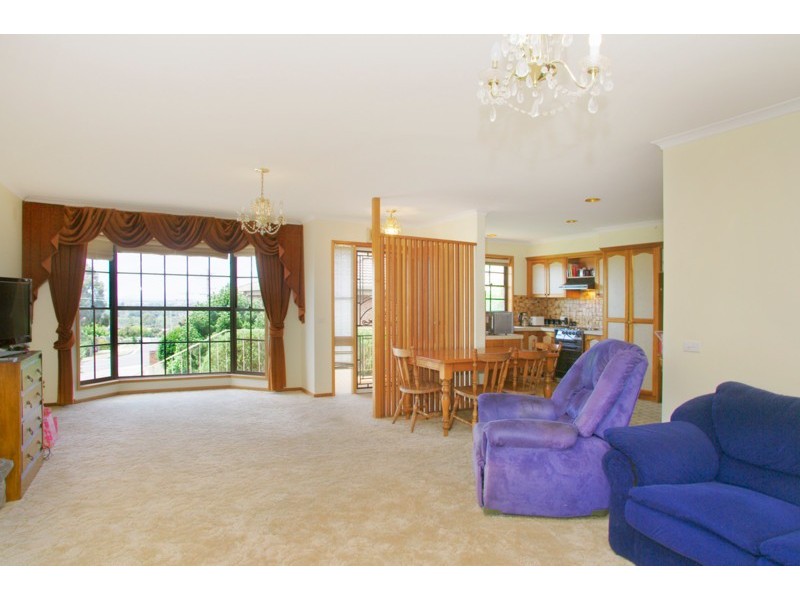 2/87 North Valley Road, Highton VIC 3216