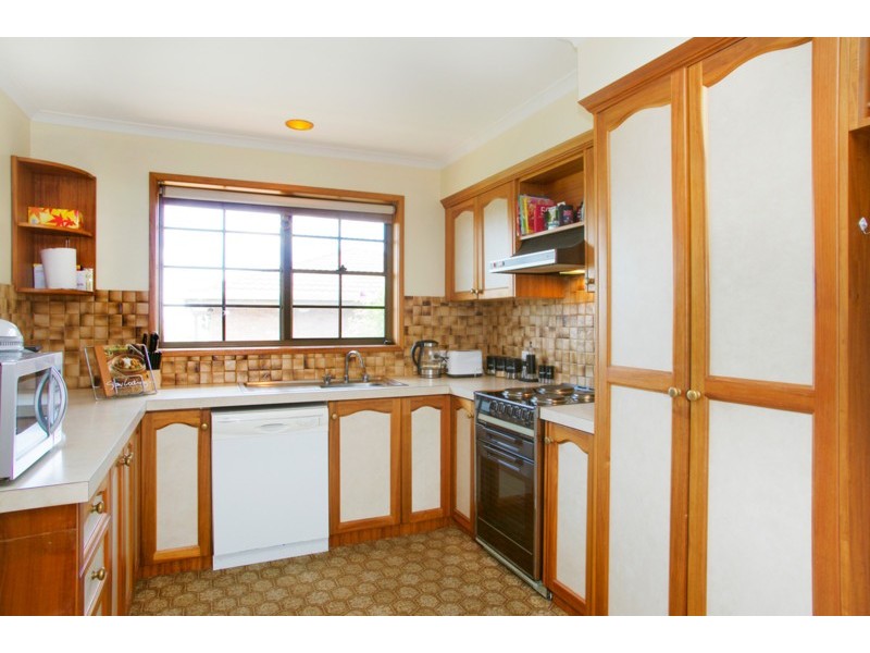 2/87 North Valley Road, Highton VIC 3216