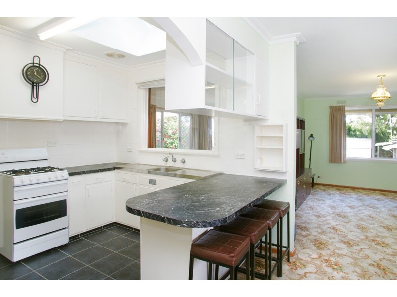 10 Araluen Parade, Belmont VIC 3216
