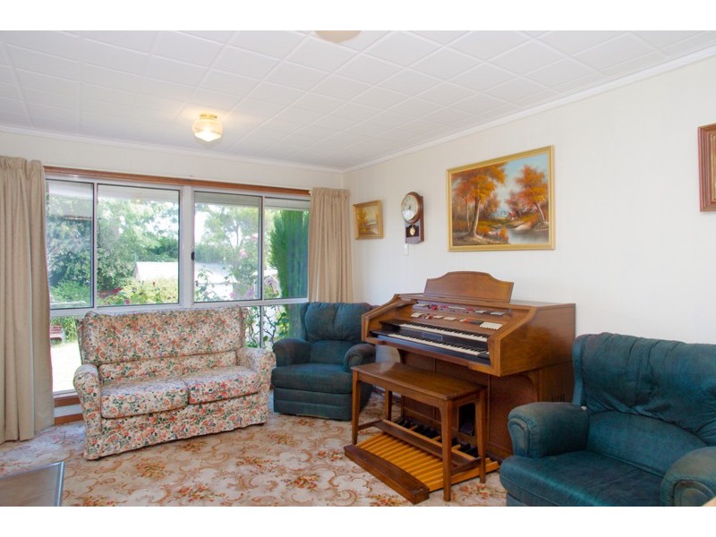 10 Araluen Parade, Belmont VIC 3216
