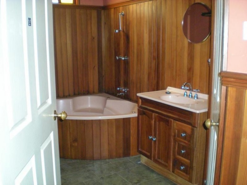 398 Pakington Street, Newtown VIC 3220