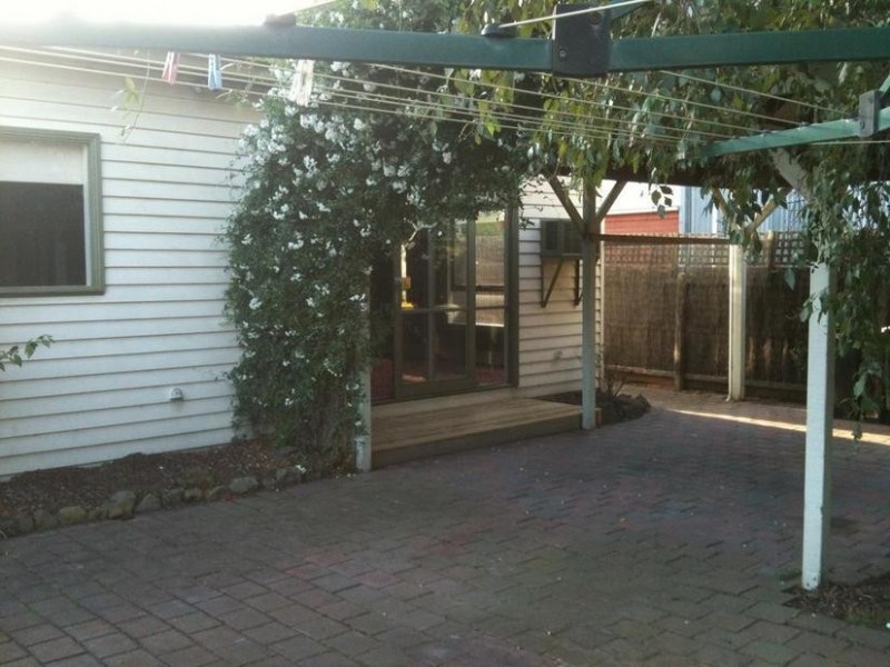 398 Pakington Street, Newtown VIC 3220