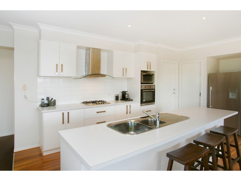 23 Shoaling Drive, Leopold VIC 3224