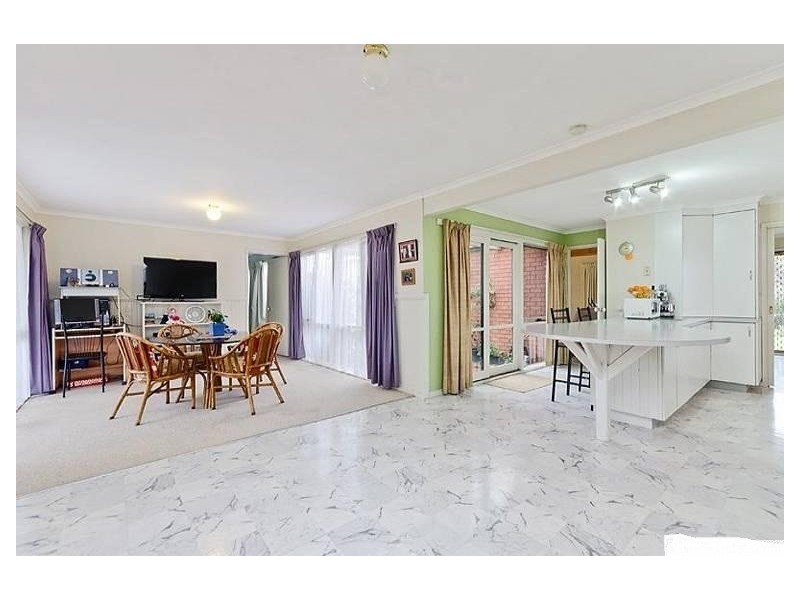 5 Bettsons Court, Whittington VIC 3219