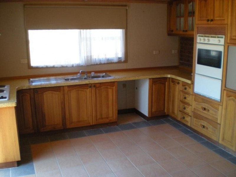 12 Nambet Court, Bell Park VIC 3215