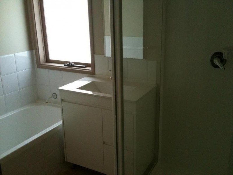 12 Nambet Court, Bell Park VIC 3215