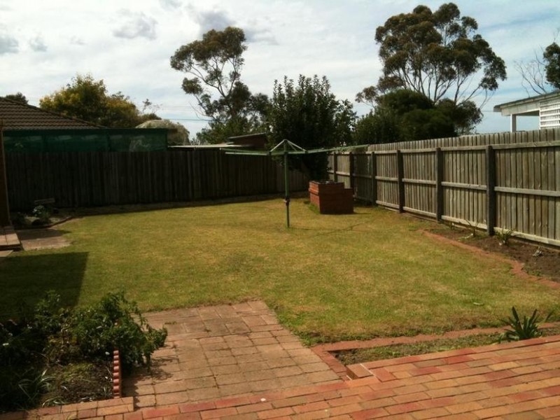 12 Nambet Court, Bell Park VIC 3215