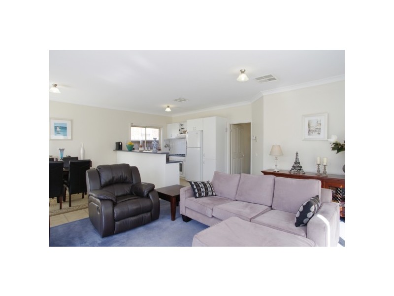81 McCurdy Rd, Newtown VIC 3220
