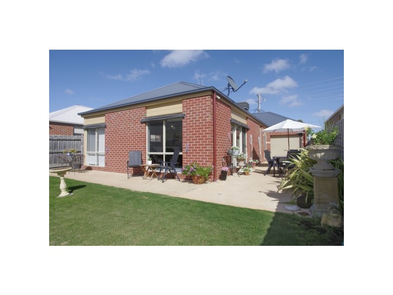 81 McCurdy Rd, Newtown VIC 3220