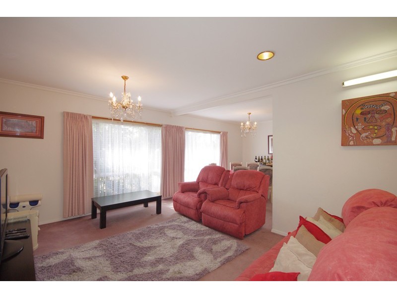 16 South Valley Road, Highton VIC 3216