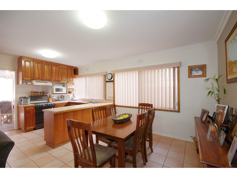 16 South Valley Road, Highton VIC 3216