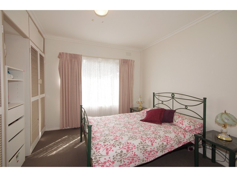 16 South Valley Road, Highton VIC 3216