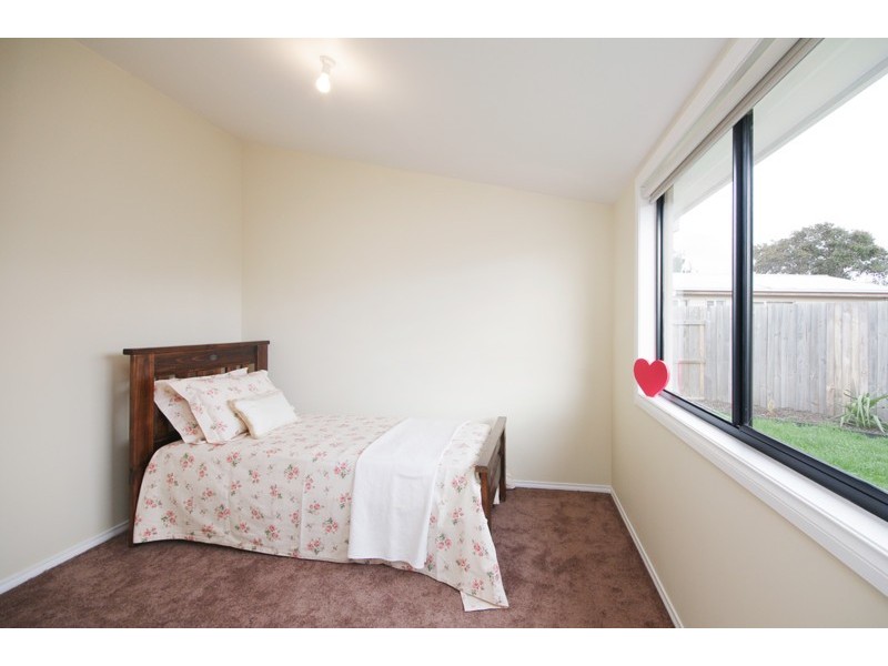 22 Lancaster Avenue, Newcomb VIC 3219