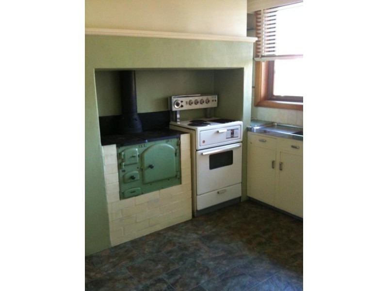 70 Bellarine Highway, Newcomb VIC 3219