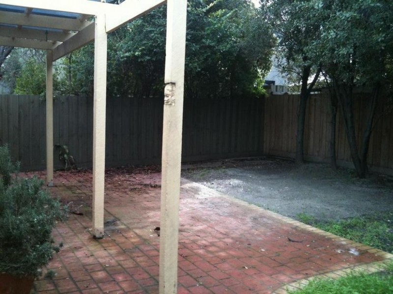 12 Saffron Street, Newtown VIC 3220