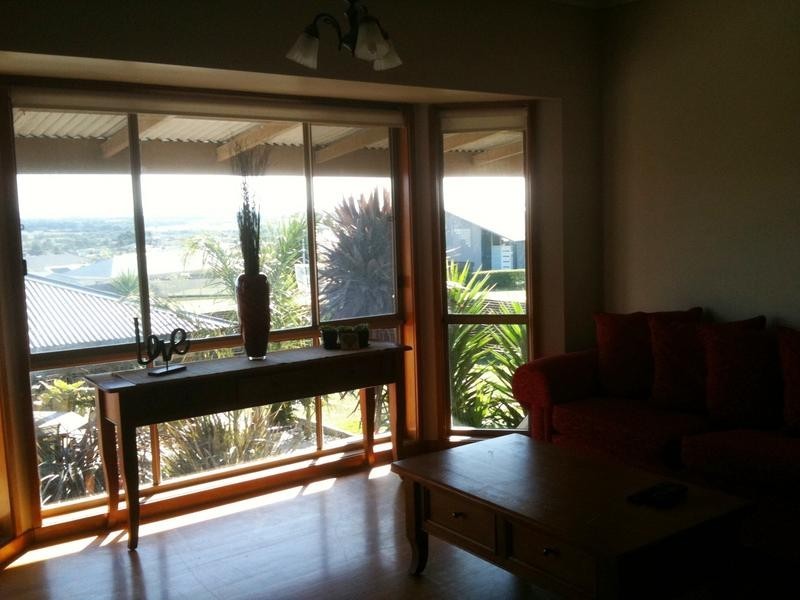 49 Hazelwood Crescent, Leopold VIC 3224