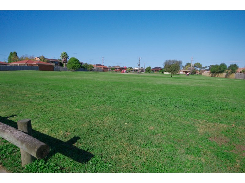 34 Burlington Cresent, Leopold VIC 3224