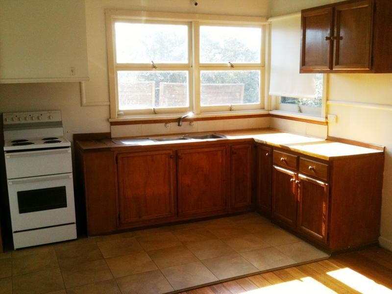 1/6 Calvert Street, Hamlyn Heights VIC 3215