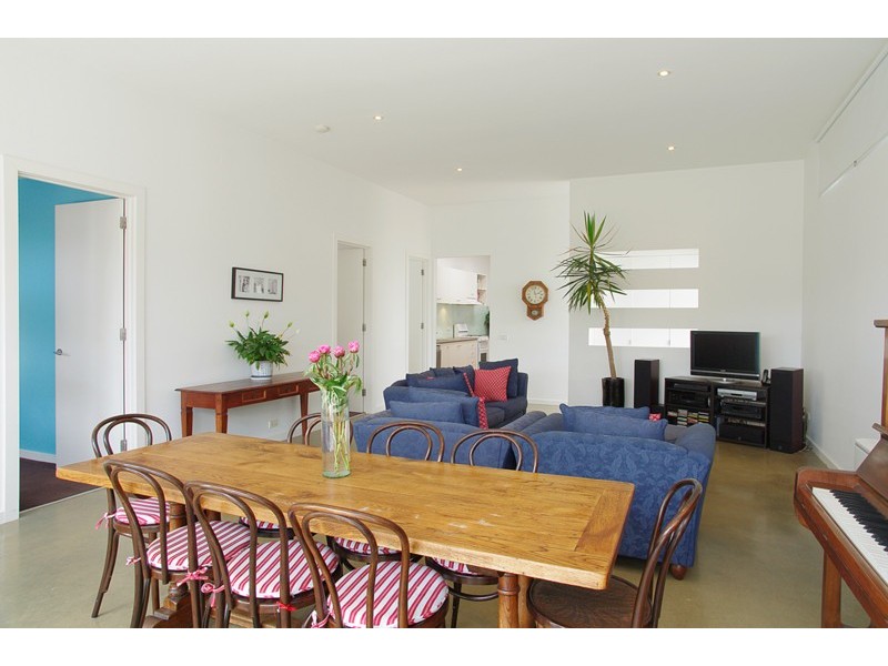 64 Britannia Street, Geelong West VIC 3218