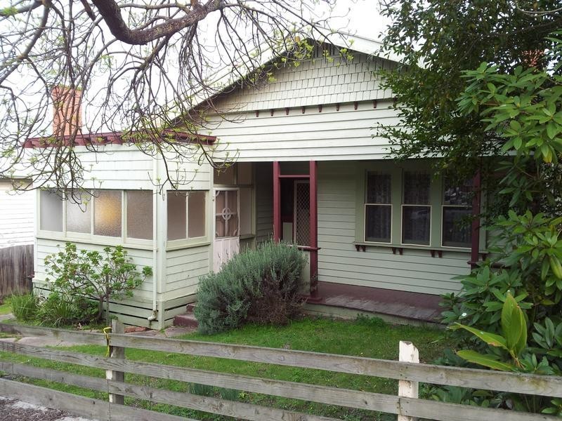 21 Huntington Street, Newtown VIC 3220