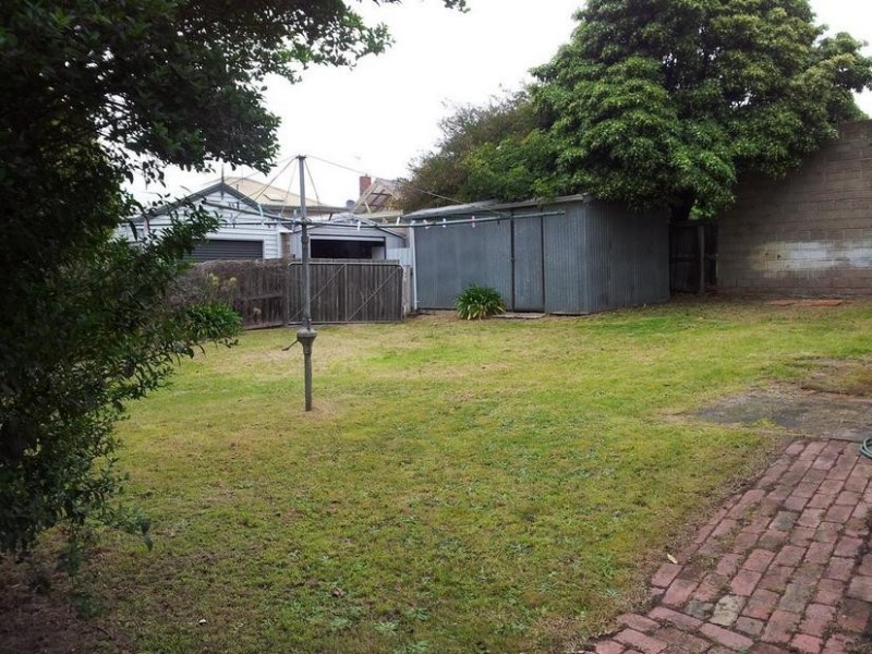 21 Huntington Street, Newtown VIC 3220