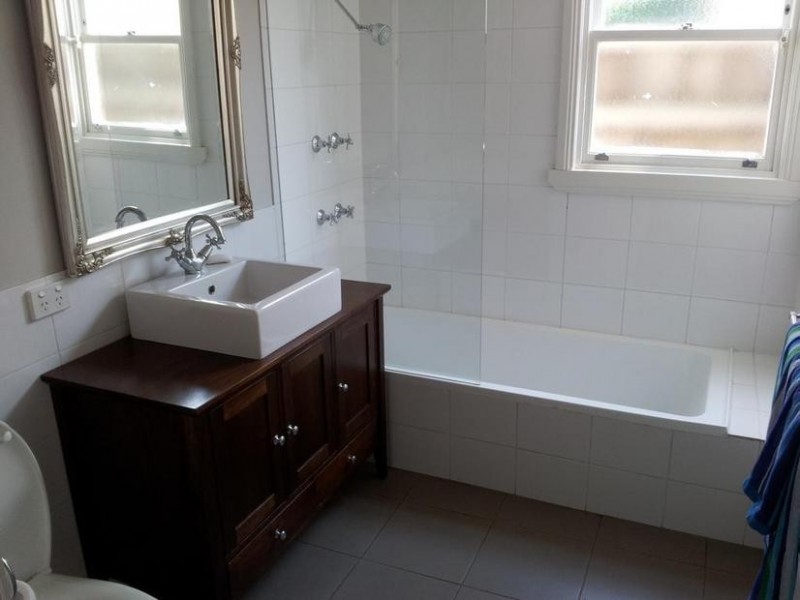 11A Clarke Street, Newtown VIC 3220