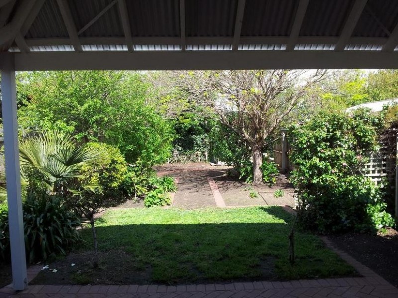 11A Clarke Street, Newtown VIC 3220