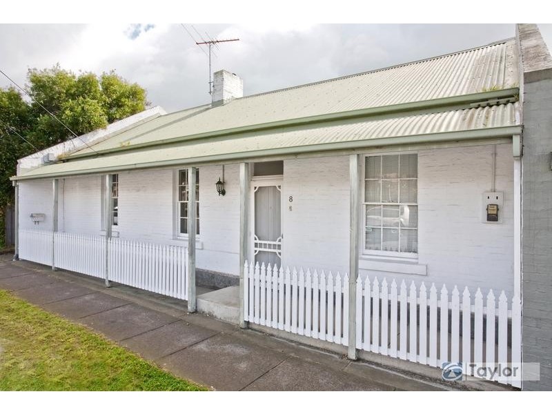 8 Villamanta Street, Geelong West VIC 3218