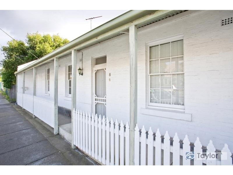 8 Villamanta Street, Geelong West VIC 3218