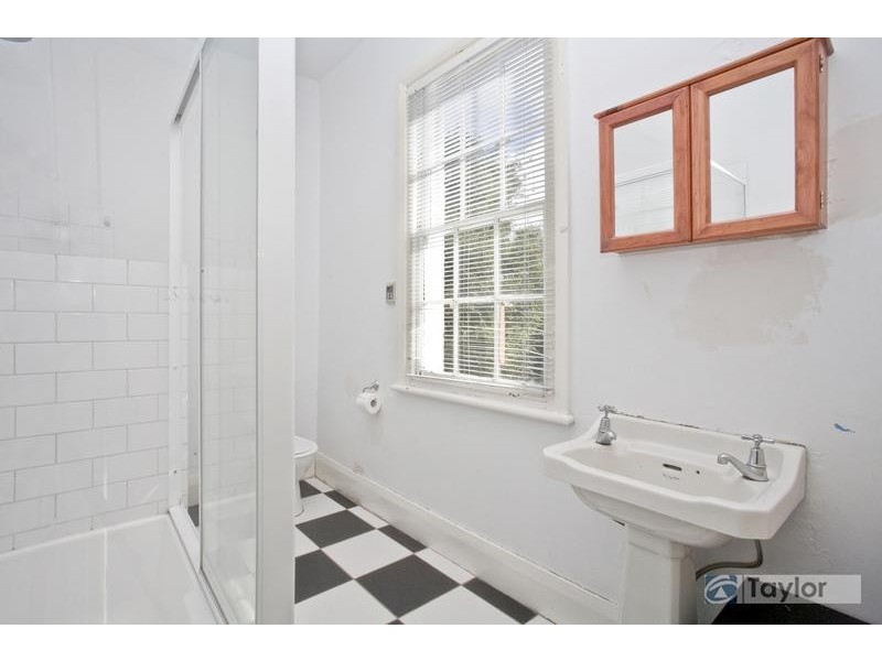 8 Villamanta Street, Geelong West VIC 3218