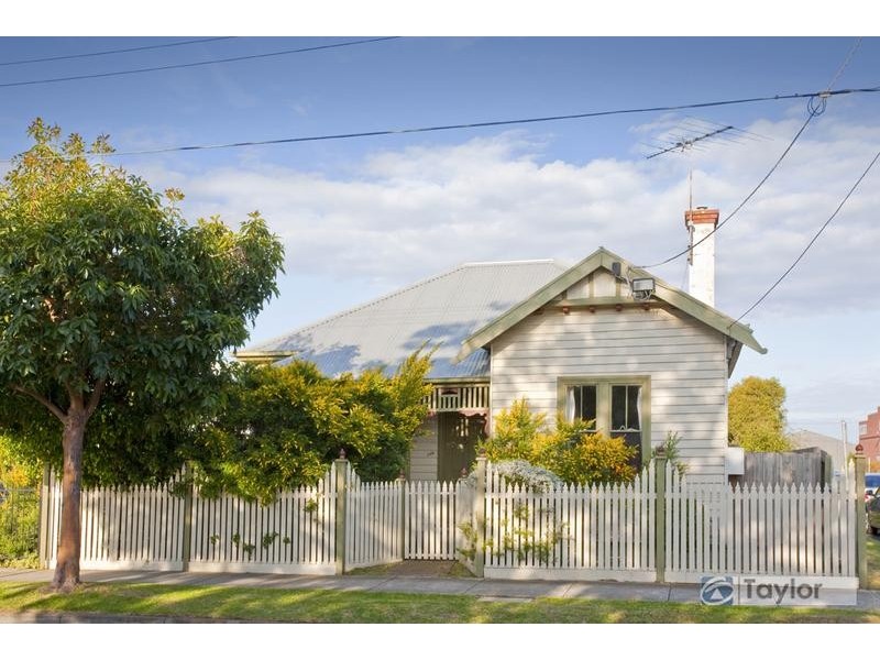 398 Pakington Street, Newtown VIC 3220