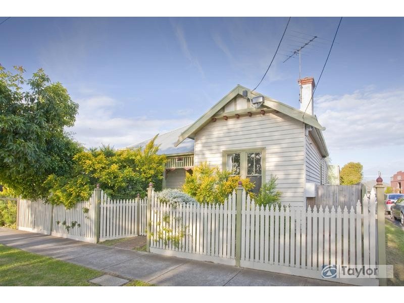 398 Pakington Street, Newtown VIC 3220