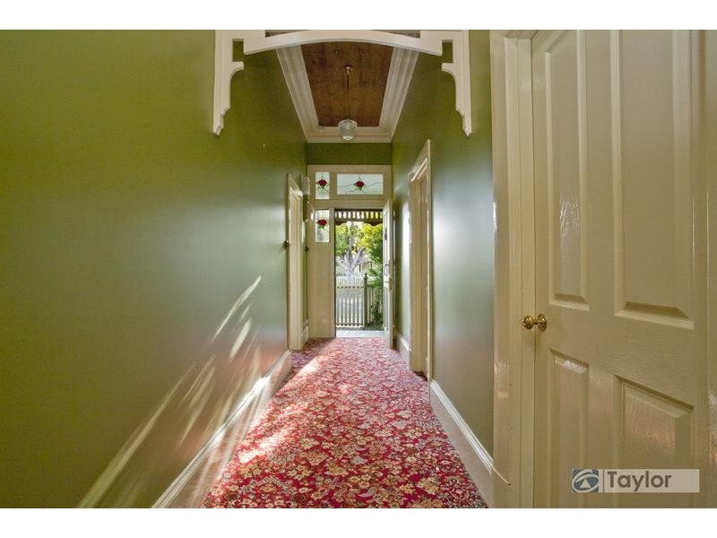 398 Pakington Street, Newtown VIC 3220