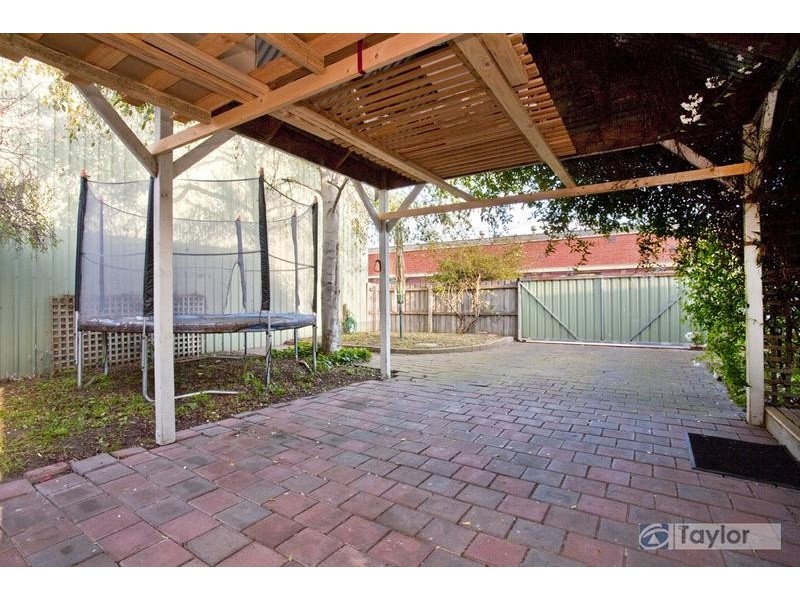 398 Pakington Street, Newtown VIC 3220