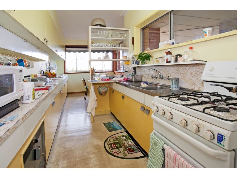 11 West Fyans Street, Newtown VIC 3220