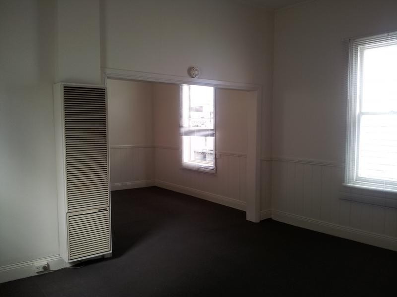 11 Clarke Street, Newtown VIC 3220