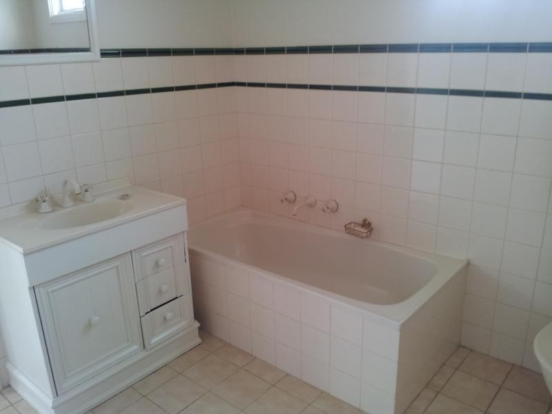 11 Clarke Street, Newtown VIC 3220