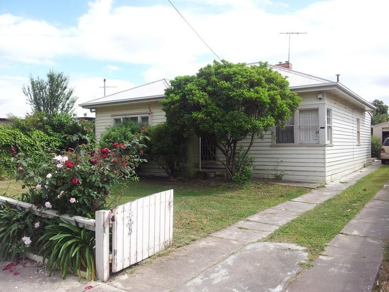 304 Autumn Street, Manifold Heights VIC 3218