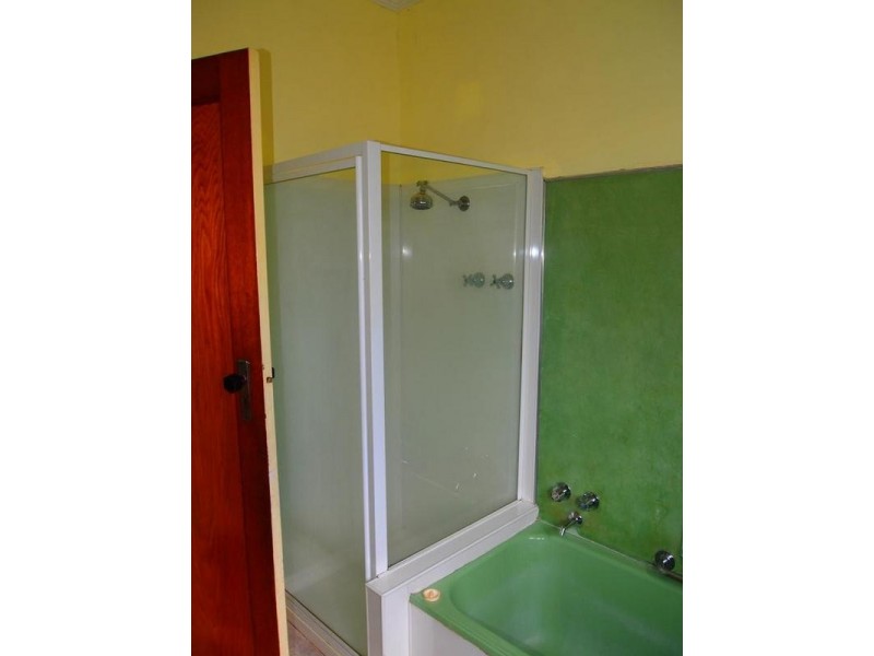 12 Belfast Street, Newtown VIC 3220