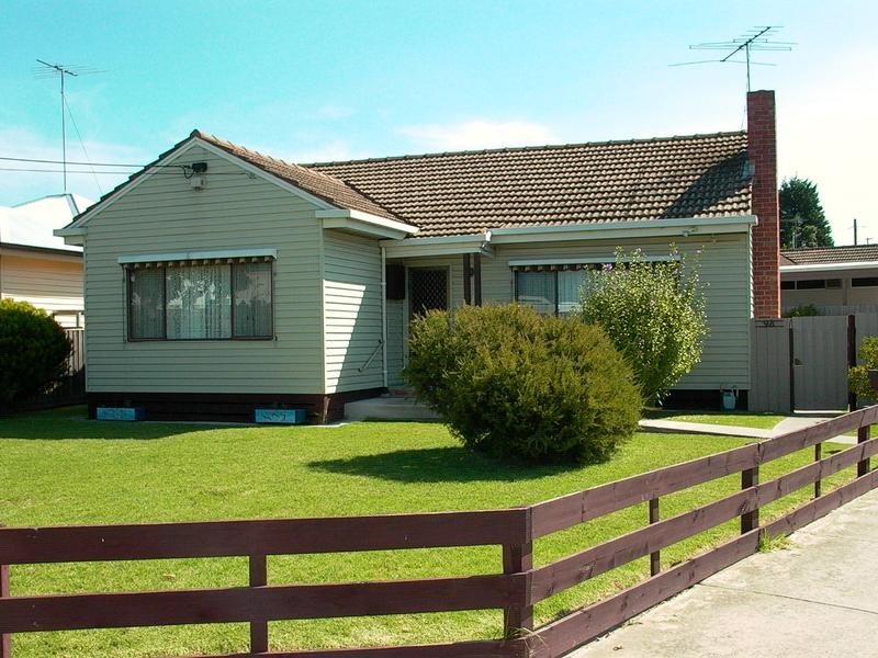98 Vines Road, Hamlyn Heights VIC 3215