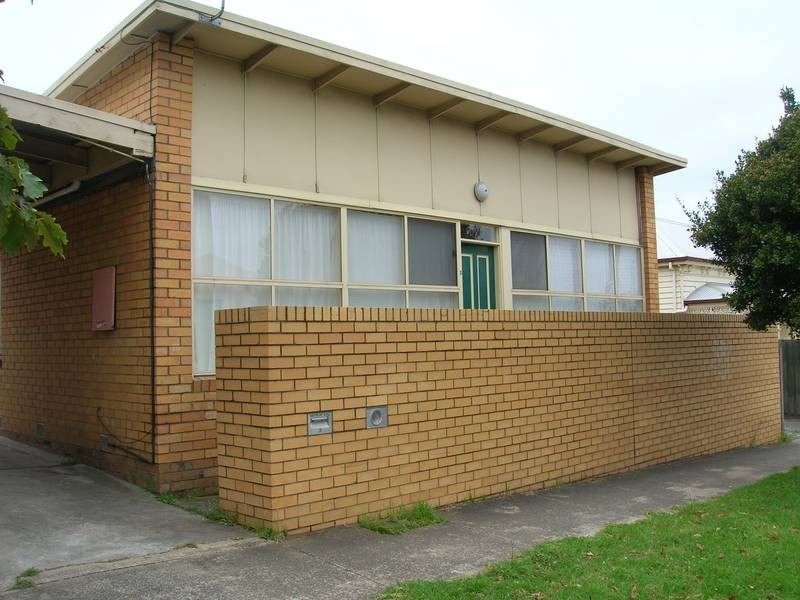 3/296 Pakington Street, Newtown VIC 3351