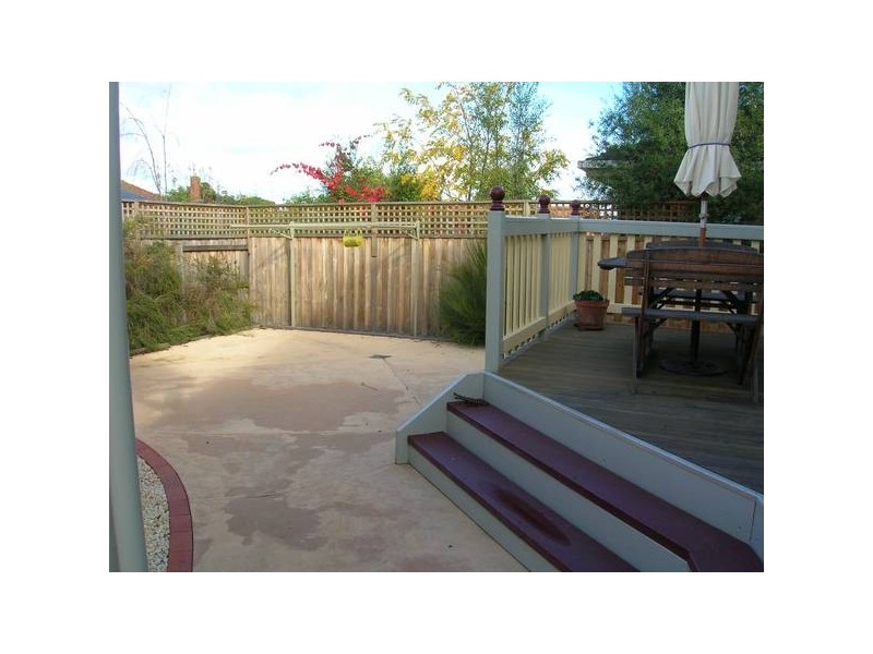 42 Stinton Avenue, Newtown VIC 3220