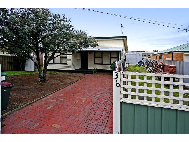 36 Roseneath Street, North Geelong VIC 3215