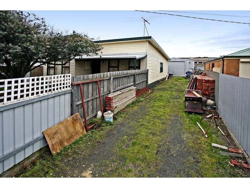 36 Roseneath Street, North Geelong VIC 3215