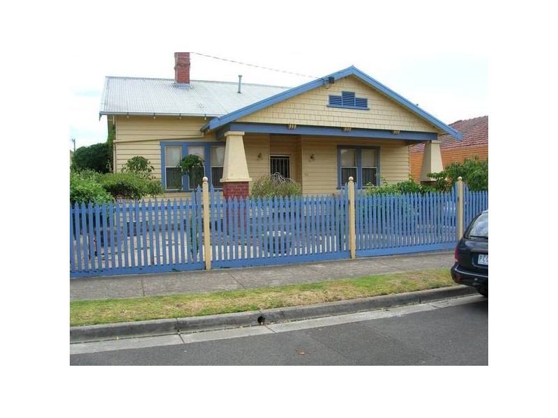 32 Bond Street, Newtown VIC 3220