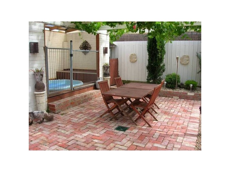 32 Bond Street, Newtown VIC 3220